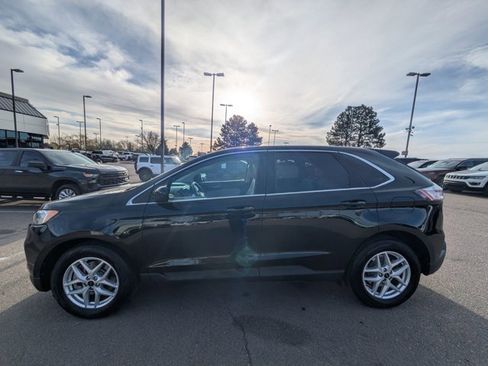 Used 2024 Ford Edge SEL image 9