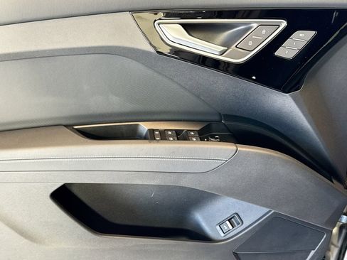 Used 2024 Audi Q4 e-tron Premium Plus w/ Premium Plus image 17