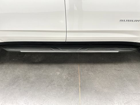 Used 2021 Chevrolet Suburban Premier image 13