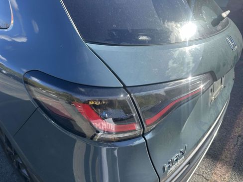 Used 2023 Honda HR-V Sport image 9