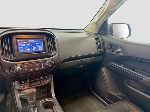 Used 2015 GMC Canyon SLE w/ All-Terrain Package image 20