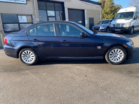 Used 2009 BMW 328i xDrive Sedan image 2