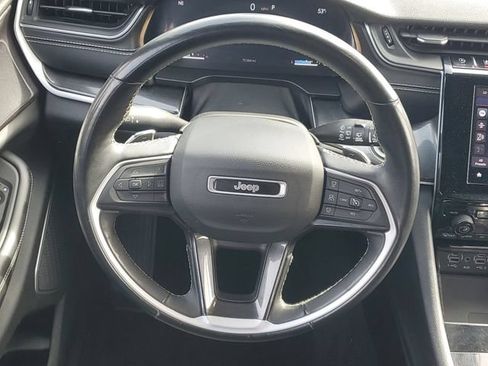 Used 2022 Jeep Grand Cherokee L Laredo AWD/4WD image 15