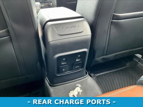Used 2024 Ford Bronco Outer Banks w/ Sasquatch Package AWD/4WD image 10