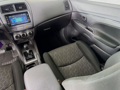Used 2025 Mitsubishi Outlander Sport AWD image 25