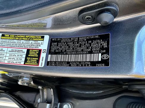 Used 2018 Toyota Camry XSE FWD image 36