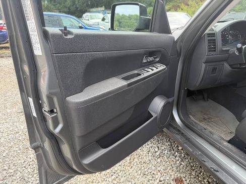 Used 2012 Jeep Liberty Sport w/ Popular Equipment Group AWD/4WD image 11