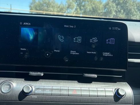 Used 2024 Hyundai Kona SEL AWD/4WD image 12