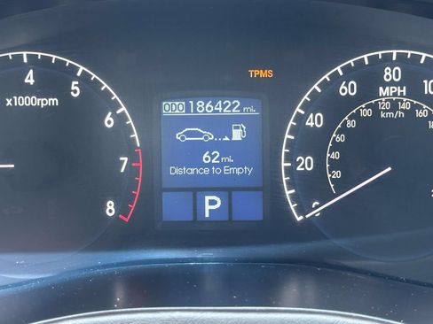 Used 2011 Hyundai Genesis 4.6 RWD image 24