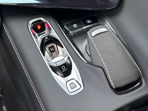 Used 2024 Chevrolet Corvette Stingray Preferred Cpe w/ Stealth Interior Trim Package RWD image 27