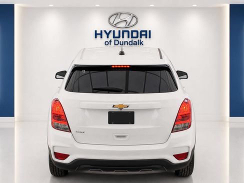 Used 2020 Chevrolet Trax LS w/ Tint and Cruise Package FWD image 5