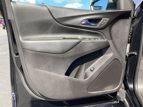 Used 2024 Chevrolet Equinox LT image 31