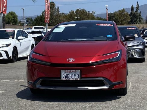 Certified 2026 Toyota Prius XLE FWD image 45