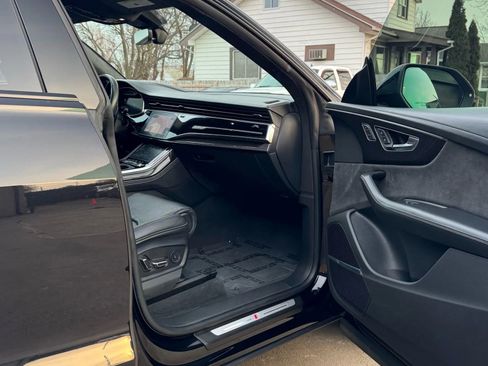 Used 2021 Audi SQ8 Prestige image 20