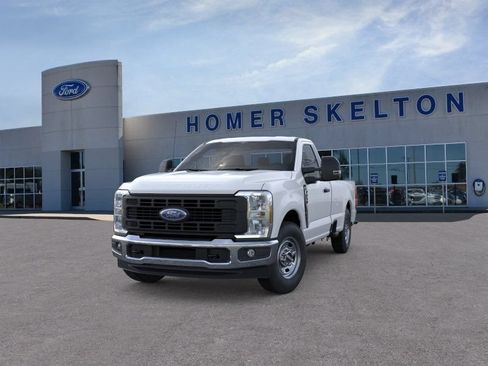 New 2026 Ford F250 XL w/ XL Driver Assist Package RWD image 2