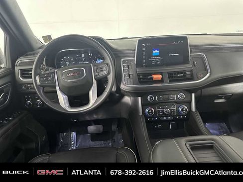 Used 2023 GMC Yukon SLT image 19
