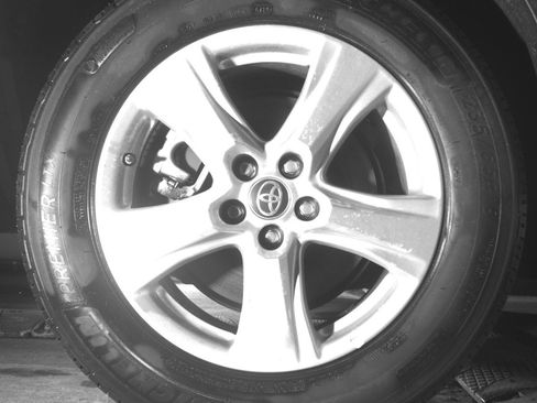 Used 2025 Toyota Highlander LE image 15