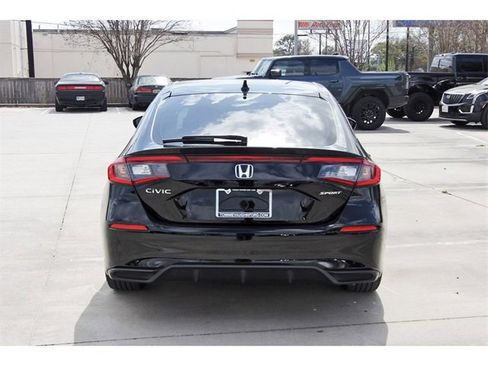 Used 2024 Honda Civic Sport image 3