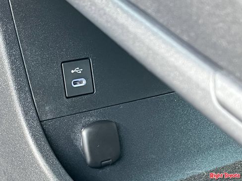 Certified 2026 Toyota bZ FWD image 29