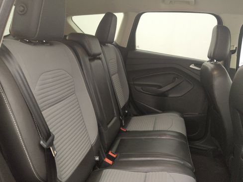 Used 2018 Ford Escape SE w/ SE Sport Appearance Package FWD image 19