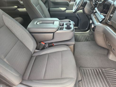 Used 2024 GMC Sierra 1500 Elevation AWD/4WD image 11