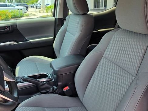 Used 2023 Toyota Tacoma SR5 w/ Technology Package AWD/4WD image 16
