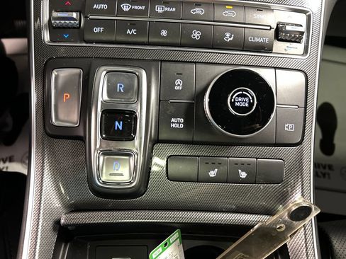 Used 2023 Hyundai Santa Fe SEL w/ Premium Package FWD image 18