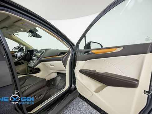 Used 2016 Lincoln MKC Reserve w/ Lincoln MKC Climate Package AWD/4WD image 42
