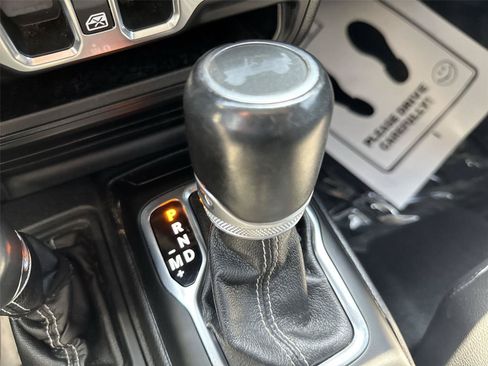 Used 2020 Jeep Wrangler Unlimited Sahara AWD/4WD image 20