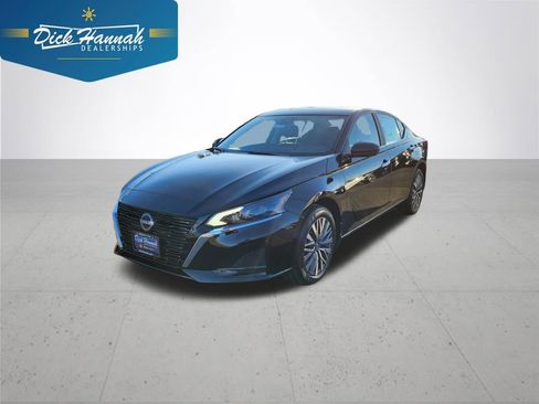 New 2025 Nissan Altima 2.5 SV image 1