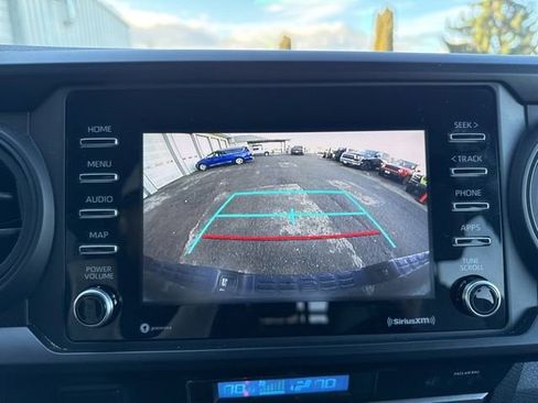 Used 2022 Toyota Tacoma SR image 28