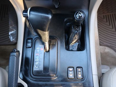 Used 1999 Toyota Land Cruiser image 38
