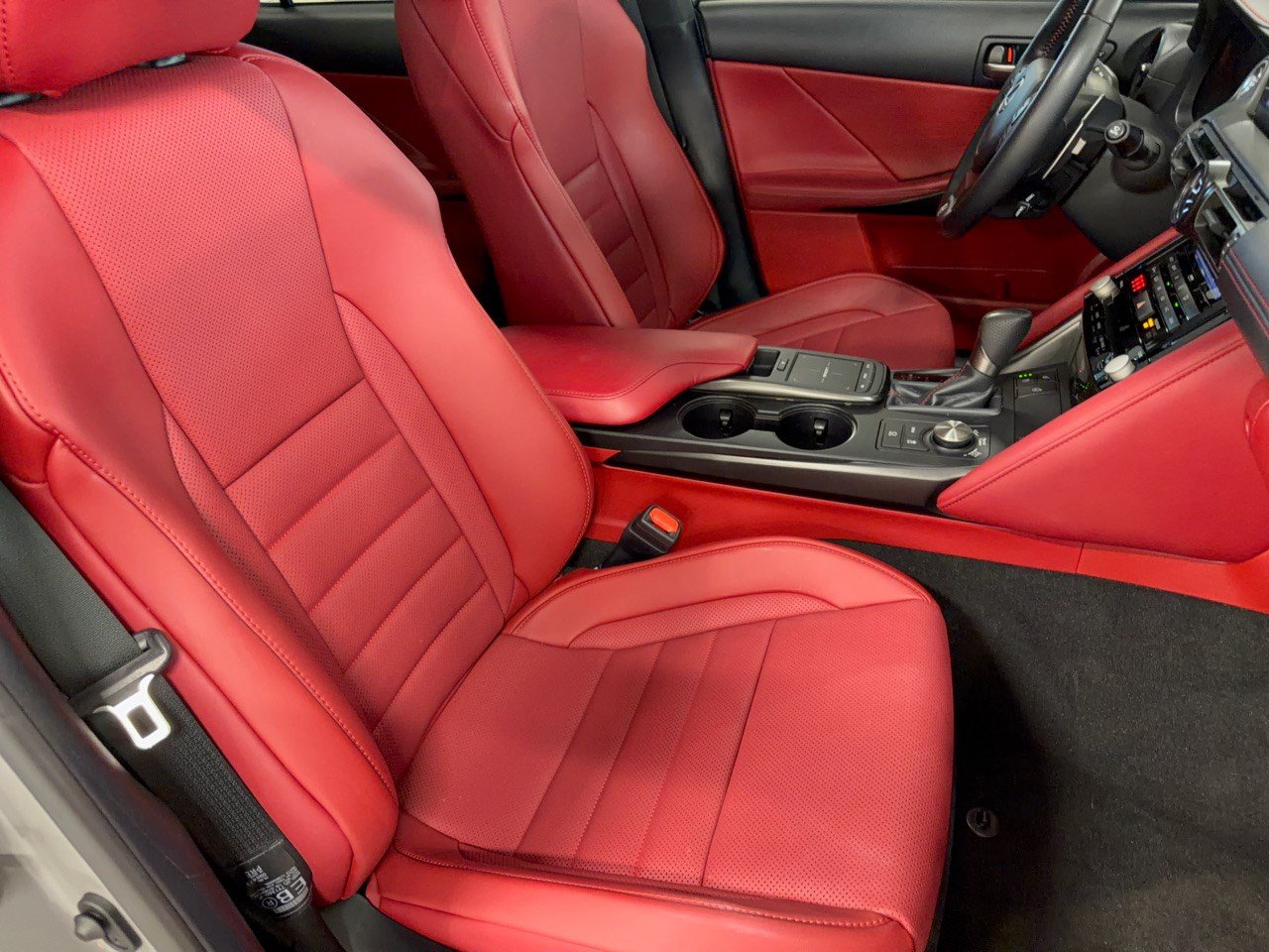 Used 2024 Lexus IS 350 F Sport RWD image 30
