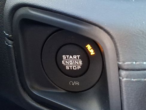 Used 2024 Jeep Wrangler Unlimited Sahara AWD/4WD image 22