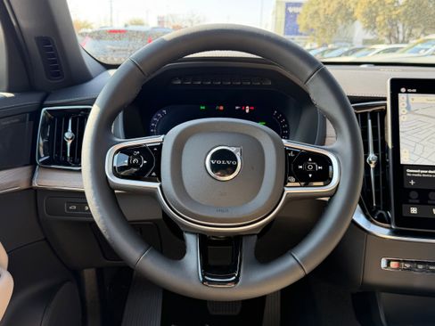 New 2026 Volvo XC90 T8 Plus w/ Protection Package Premier AWD/4WD image 14