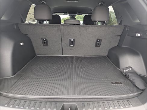 New 2027 GMC Terrain Elevation w/ Black Edition AWD/4WD image 15