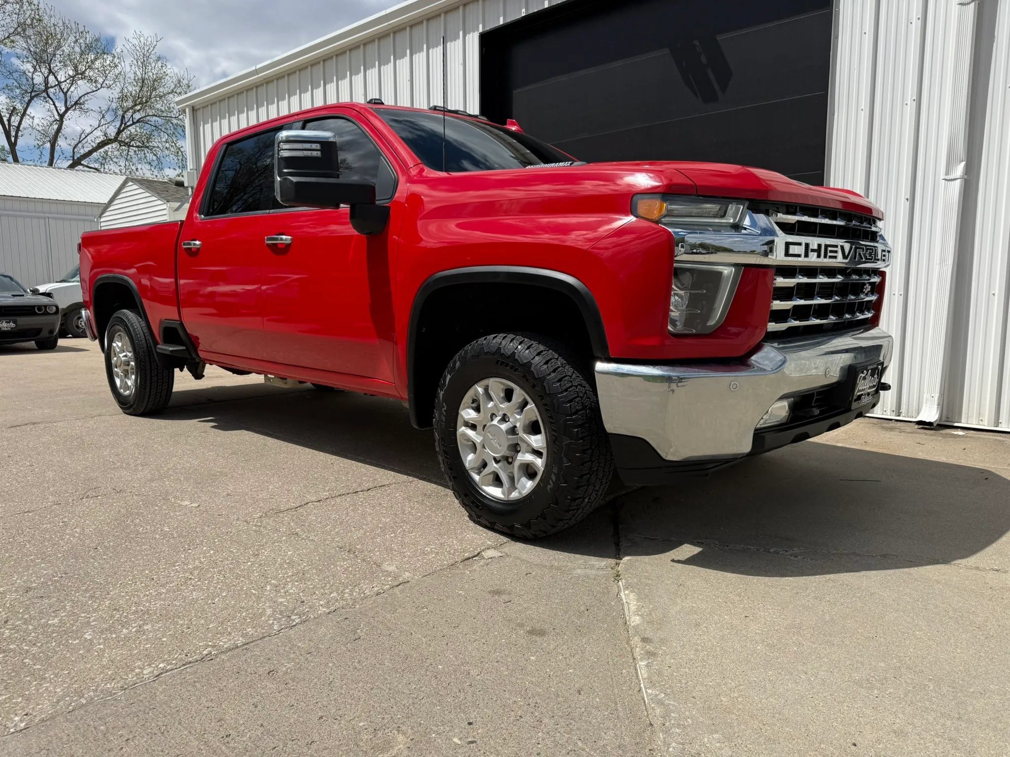 Used 2022 Chevrolet Silverado 2500 LTZ w/ LTZ Convenience Package AWD/4WD image 2