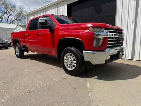 Used 2022 Chevrolet Silverado 2500 LTZ w/ LTZ Convenience Package AWD/4WD image 2