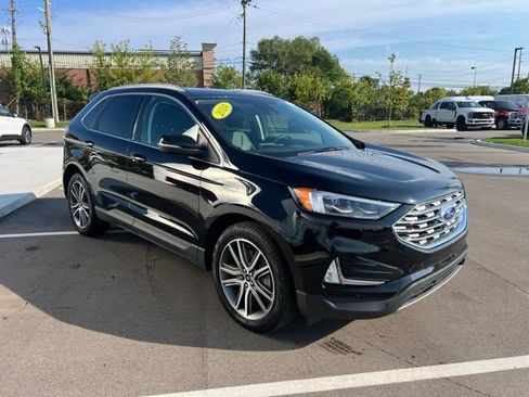 Used 2024 Ford Edge Titanium w/ Equipment Group 301A AWD/4WD image 3