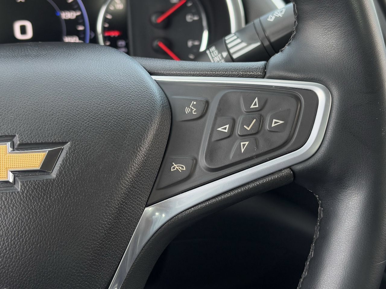 Used 2023 Chevrolet Malibu LT FWD image 17