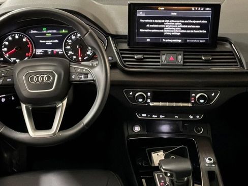 Used 2023 Audi Q5 2.0T Premium w/ Convenience Package AWD/4WD image 18