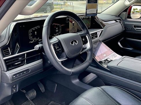 Certified 2025 INFINITI QX80 Sensory AWD/4WD image 17