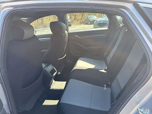 Used 2020 Honda Accord Sport image 11