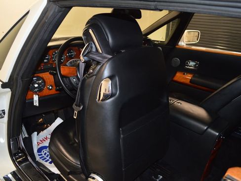 Used 2009 Rolls-Royce Phantom Drophead Coupe RWD image 37