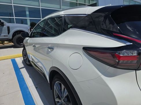 Used 2022 Nissan Murano Platinum w/ Cargo Package FWD image 3