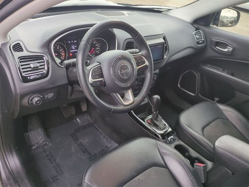 Certified 2019 Jeep Compass Altitude image 10