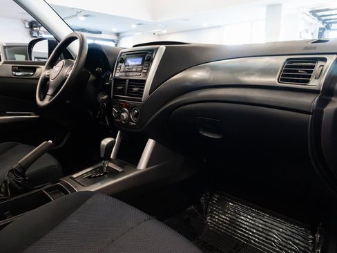 Used 2012 Subaru Forester 2.5X Premium w/ Popular Pkg 2 AWD/4WD image 23