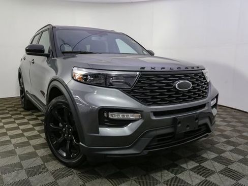 Used 2023 Ford Explorer ST-Line w/ Class IV Trailer Tow Package AWD/4WD image 3