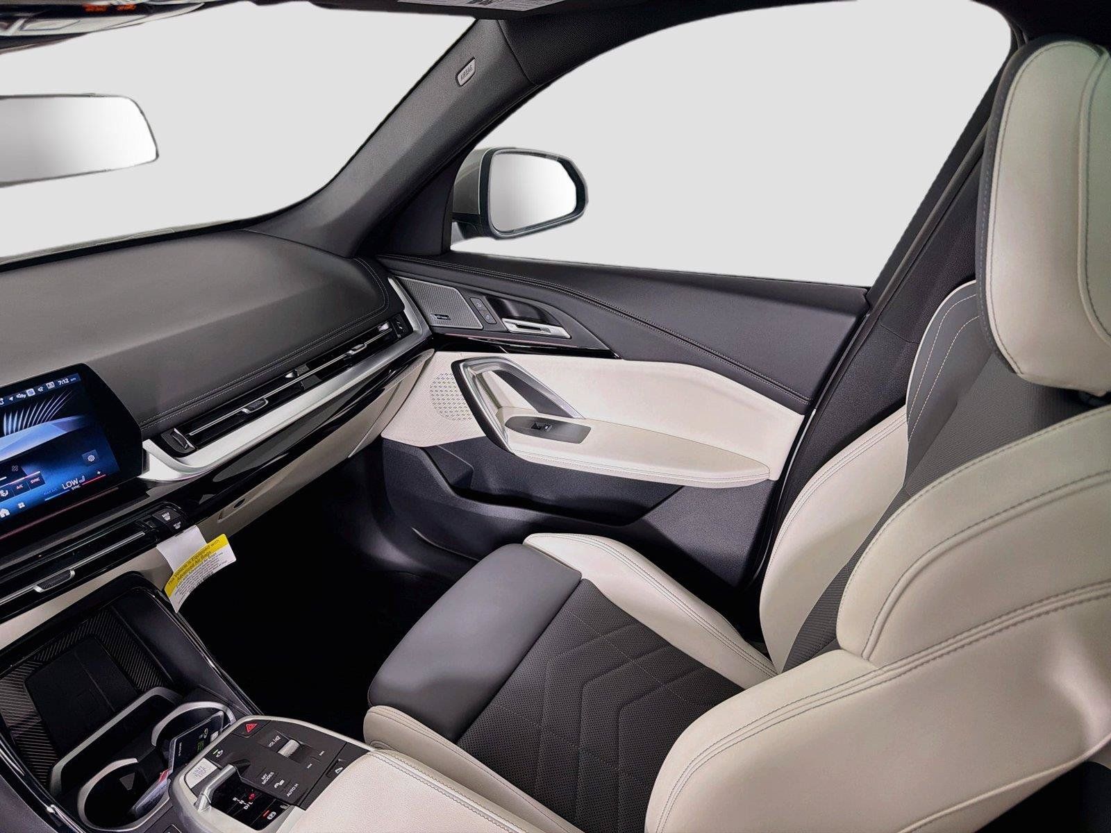 New 2027 BMW X1 xDrive28i AWD/4WD image 25