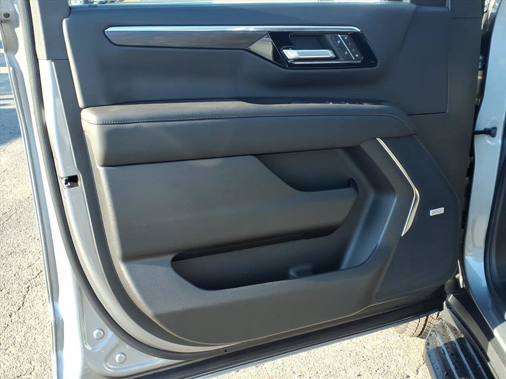 New 2027 Chevrolet Tahoe LT w/ Advanced Technology Package RWD image 14